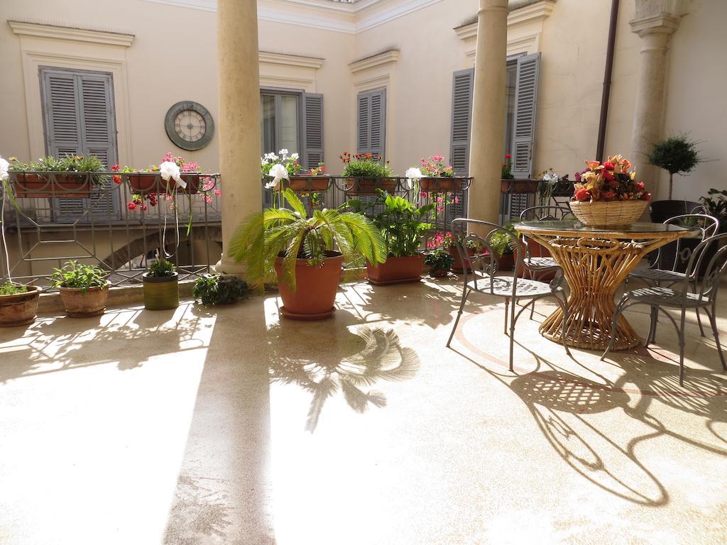 B&B Casa Cavalli Лучера Екстер'єр фото