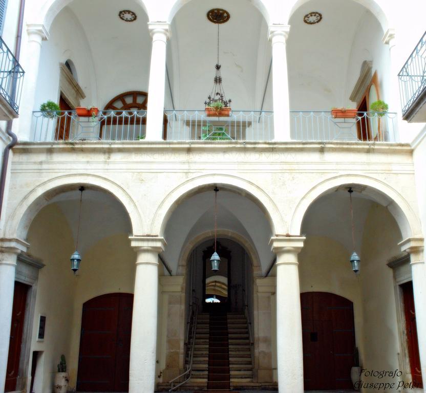 B&B Casa Cavalli Лучера Екстер'єр фото